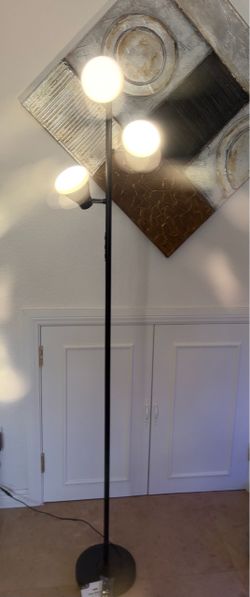 Brand new LED dimmable tree floor lamp with remote control & touch control