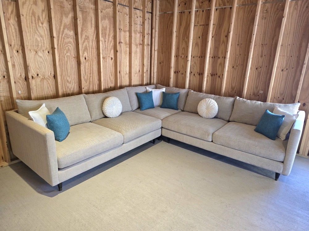 GORGEOUS SECTIONAL
