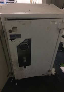 Pharmacy safe