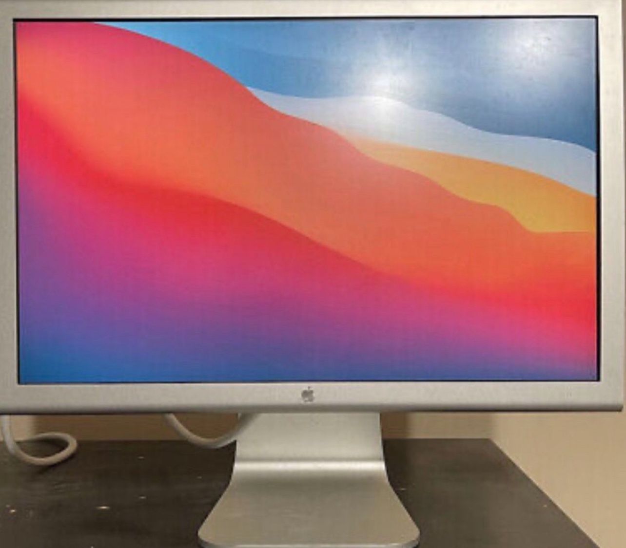 Apple Cinema Display 20" Widescreen LCD Cinema Display A1081