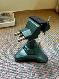 Small Vise for soldering