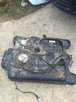 dodge caravan 2014 gas tanke