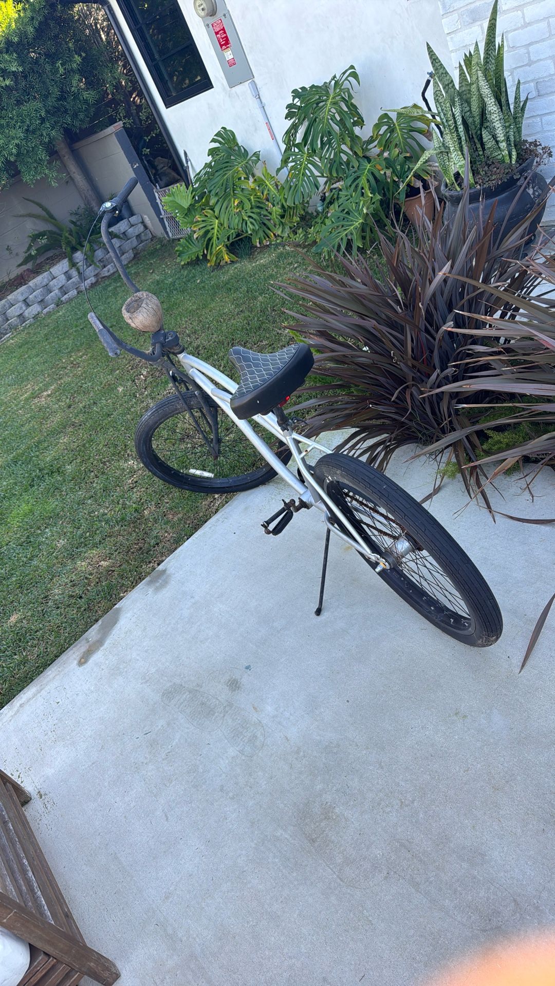 Beach Cruiser From Huntington Beach Bike Co.