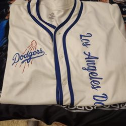 Dodger Clothes 