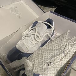 Brand new Jordan 11s Low. (Size 8)