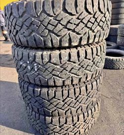 275_65_18 Goodyear Tires Con 80% de Vida Las 4 📲 📲📲📲