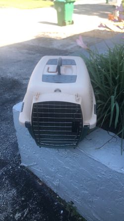 Pet mate pet carrier