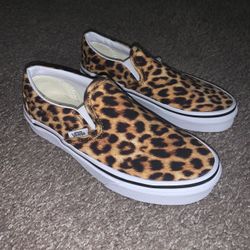 Vans Brand NEW size 3.5 men’s