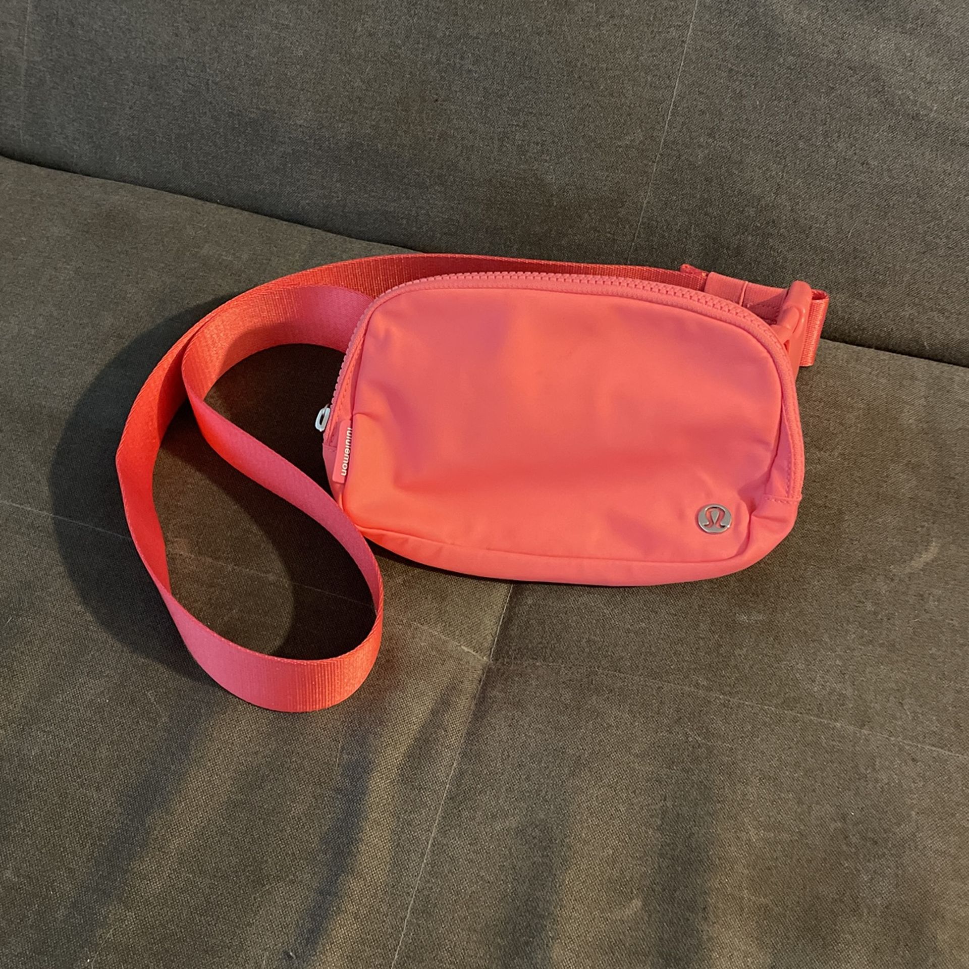 lululemon Fanny Pack (Pink)