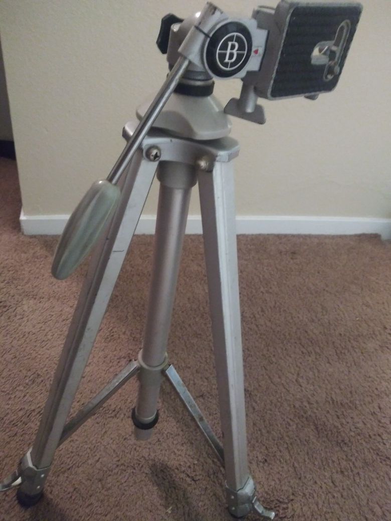 Camera tripod stand