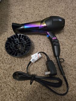 Conair Infiniti Pro Blowdryer - NEW