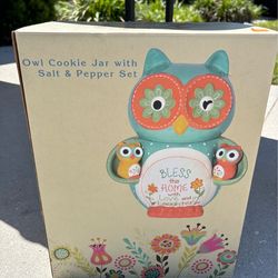 Owl Cookie Jar with Salt & Pepper Set