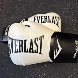 White Everlast Boxing Gloves (12 Oz.)