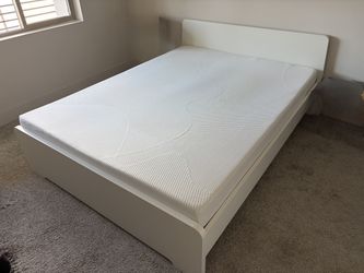 IKEA KALLAX/LINNMON Workstation (Bookshelf + Desk)