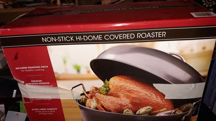 Non_stick hi_dome covered roaster
