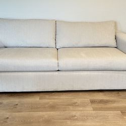 Like New Comfort Sofa