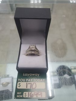 14kt 9.4 Grms Wedding Set  TDW  1.40 Pt Diamonds 