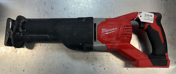 Milwaukee reciprocating sawzall saw 2621-20