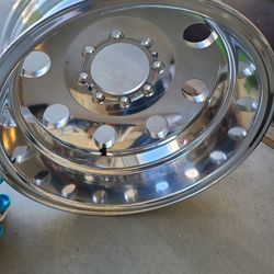 Aluminum Wheel For A Dually Truck 