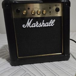 Marshall Amps Guitar Combo Amplifier (M-MG10G-U)