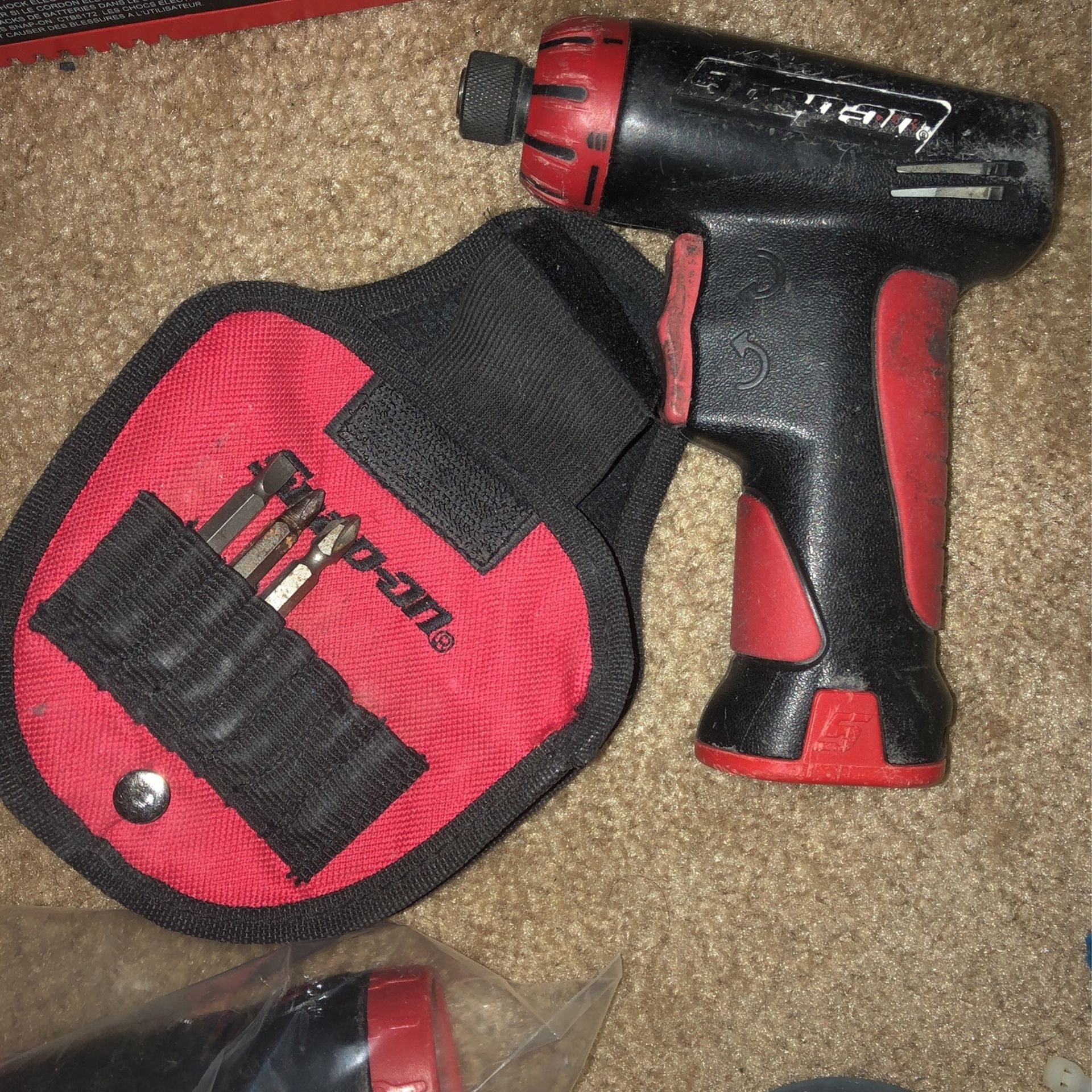 Snap On 1/4 “ (6.35mm) Screwdriver 7.2v