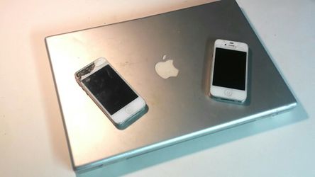 ****Macbook and 5 iphones !!!?