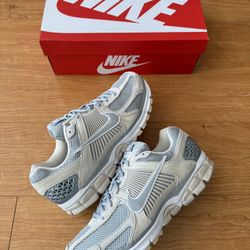 NEW Nike Air Zoom Vomero 5 Light Orewood Brown (2025) Men’s Size 12