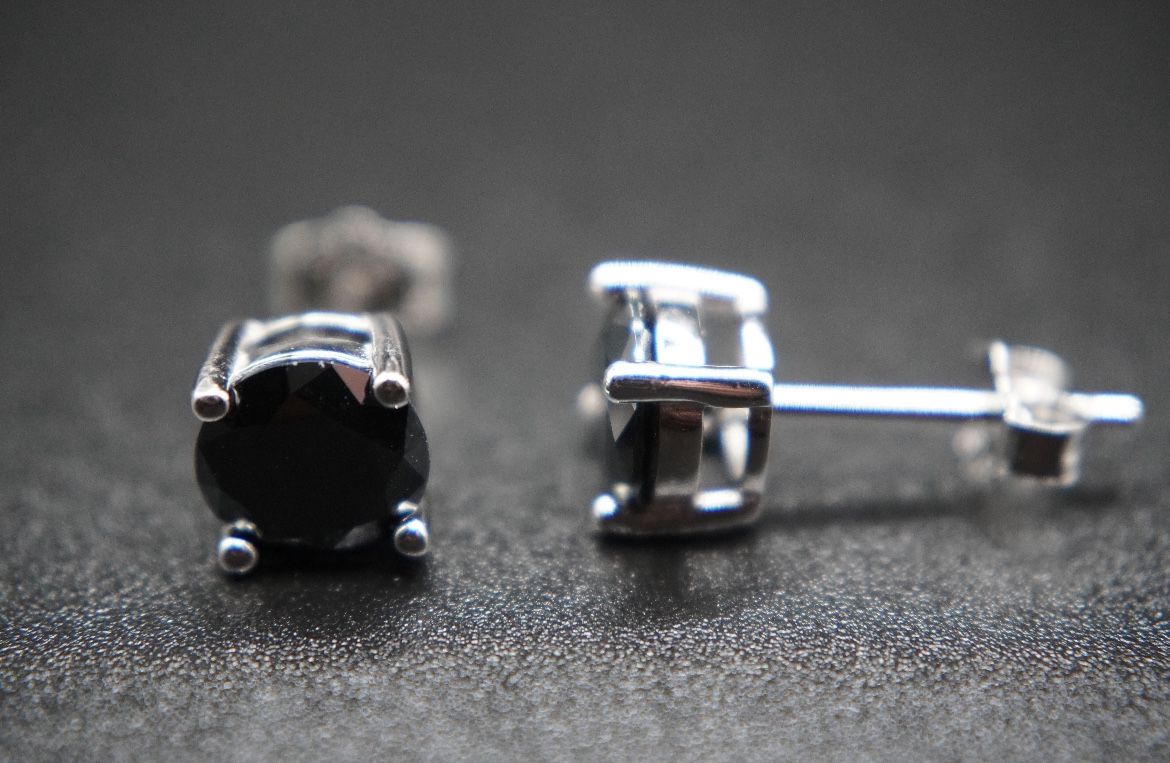 2ctw Black Moissanite Stud Earrings