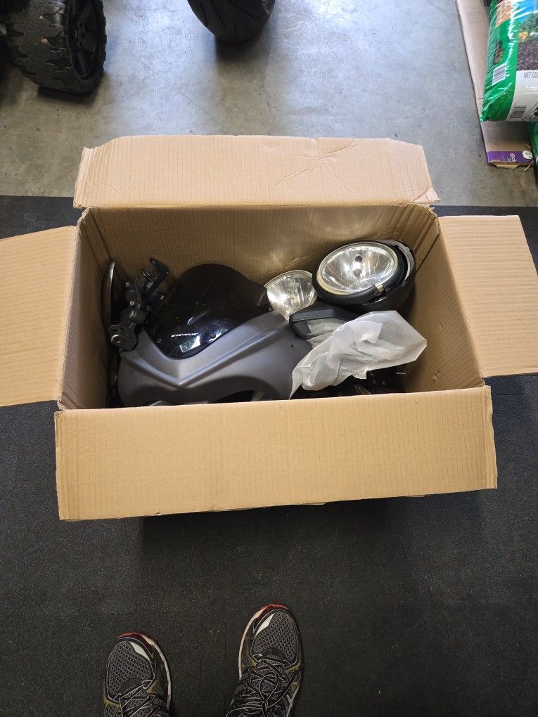 2009 Triumph Street Triple R Random Parts