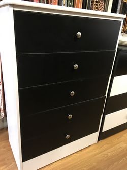 Compressed Wood Drawer Dresser