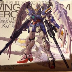 Batman/transfromable Mobile Suit