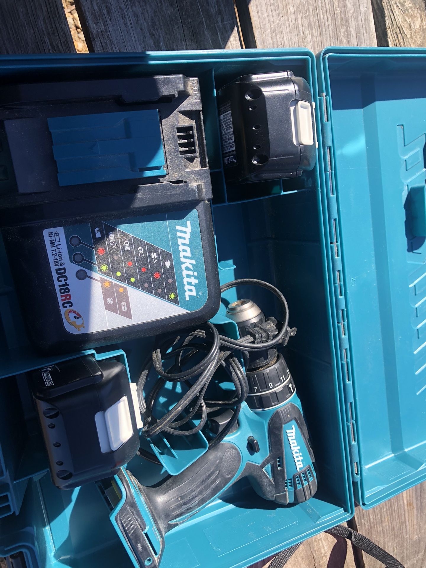 MAKITA DRILL