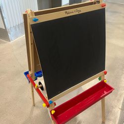 Melissa & Doug wooden easel including a roll of paper