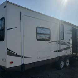 2014 forest river flagstaff rv $3500 precio firme.wrecked salvage, chocada, y partes quebradas, que ocupan arreglo.