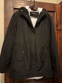 Women’s coat with hood