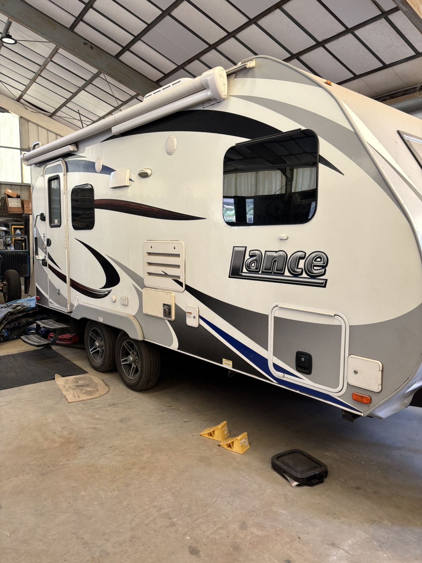 2017 Lance Lance 1685