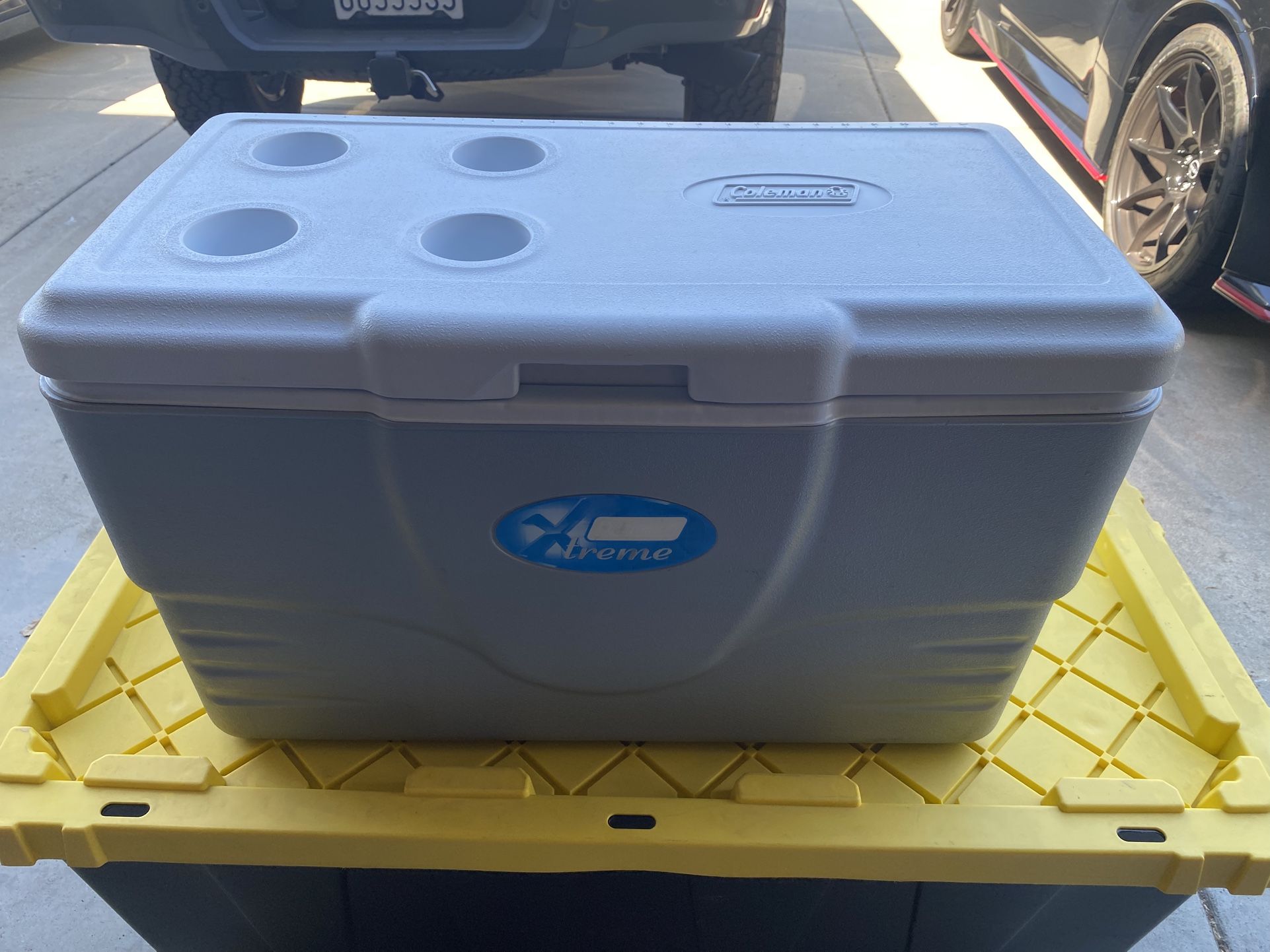 COLEMAN EXTREME 70QT COOLER