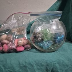 Medium Sized Glass Bowl And Campbell