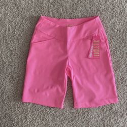 Lilly Pulitzer Luxletic shorts. Xs