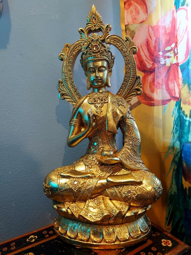 Meditating Buddha Statue Wood Measures 17"×8.5"