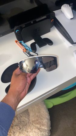 Meta Oakleys