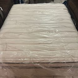 Queen Size Mattress  With Pillow