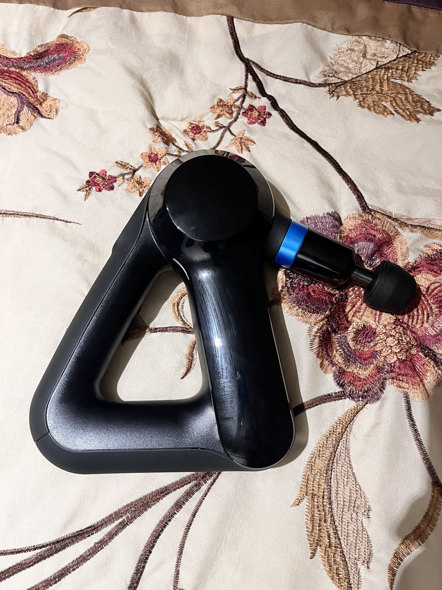 πΉ Theragun-style Massage Gun β Deep Tissue Percussion Massager πΉ
