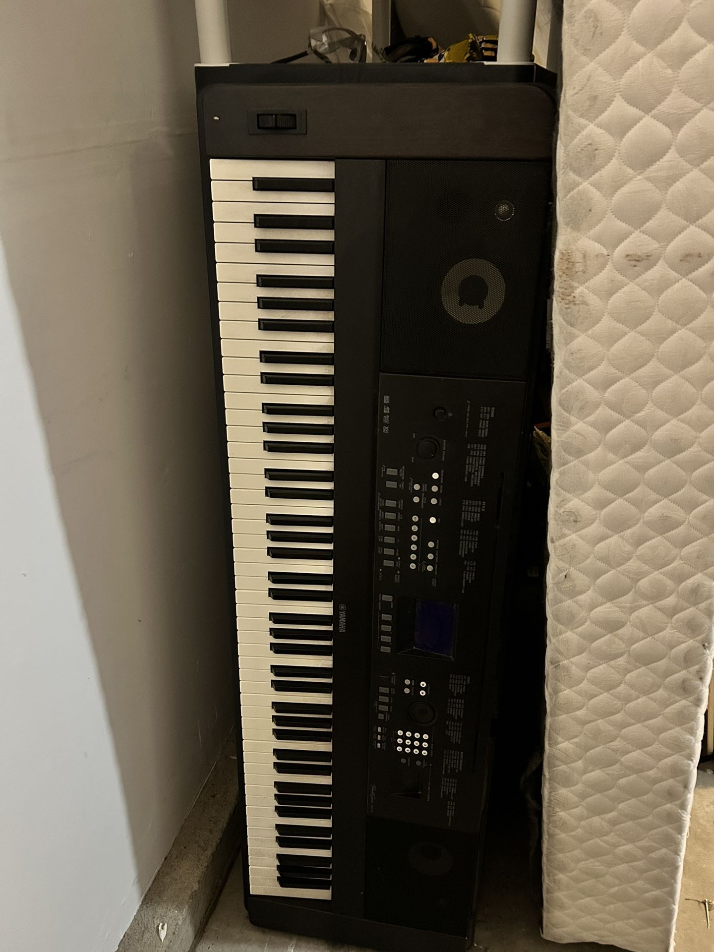 Yamaha Piano DGX650 