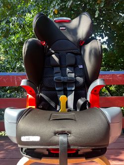 Britax Grow with You ClickTight Harness Booster High Back Booster.