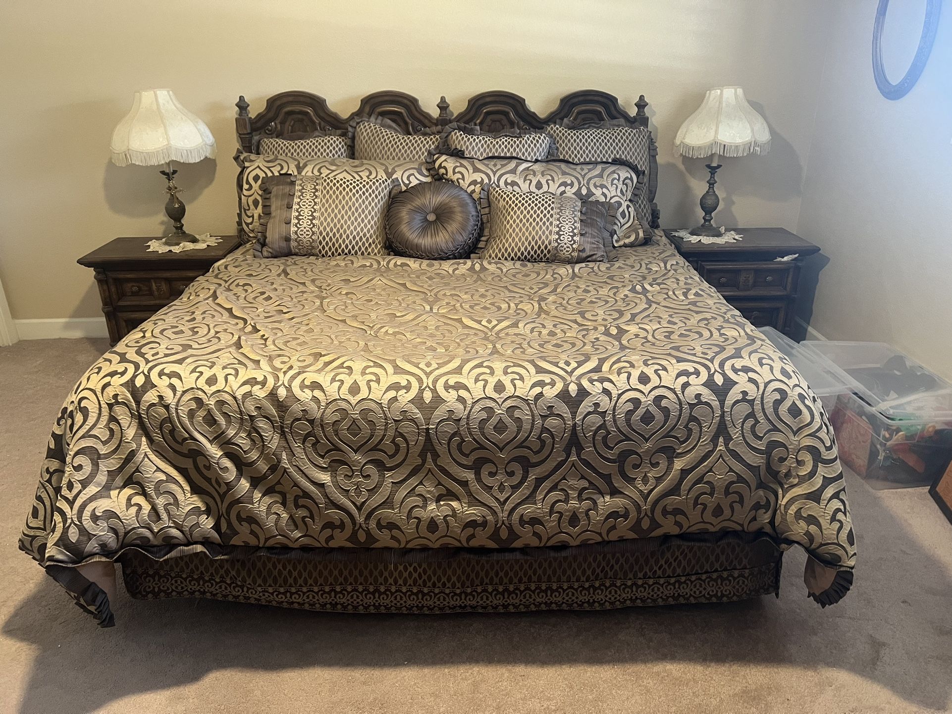California King Bed Frame Mattress 2 Side Chests 4 Sets Sheets Decorative Pillows Mirrored Dresser