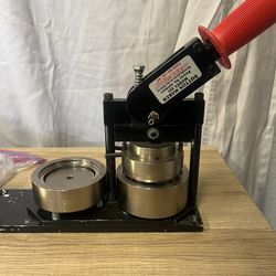 Button Maker Machine