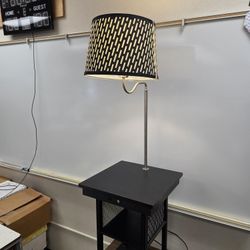 Side Table With Lamp & USB Ports