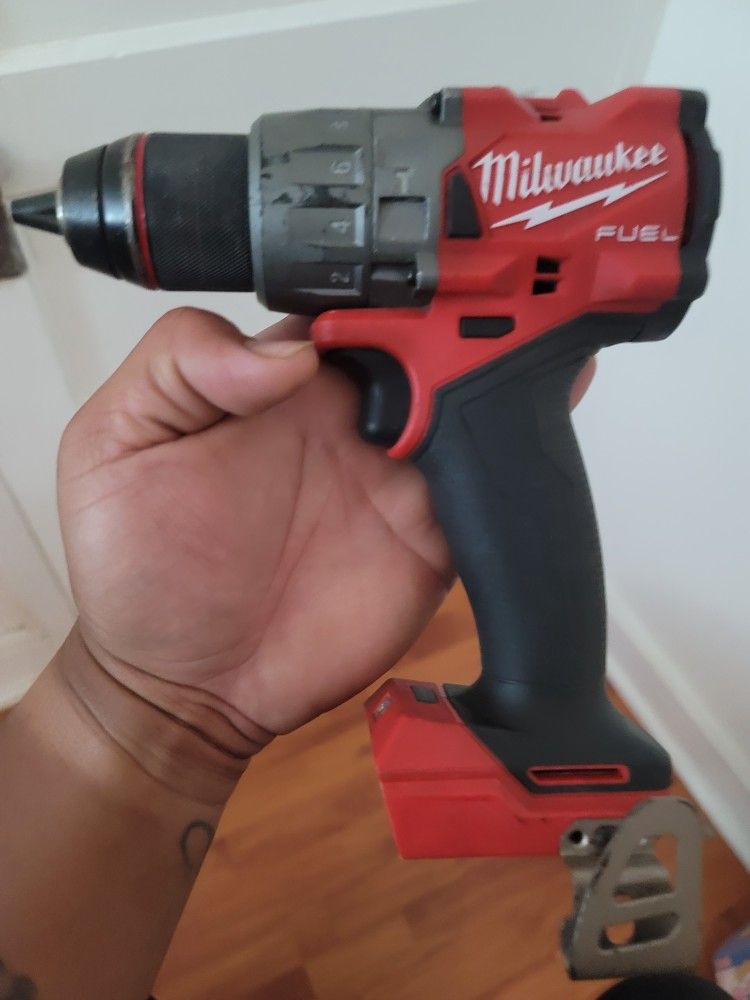 Milwaukee 1/2 Inch Hammer Drill/Driver