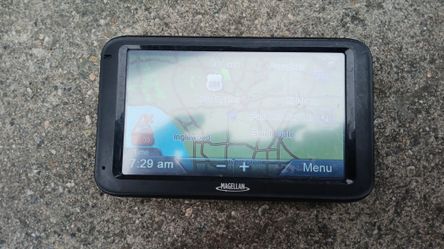 Magellan Roadmate Automobile Portable GPS Navigator